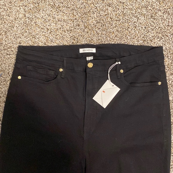 Good American Jeans - Picture 2 of 6